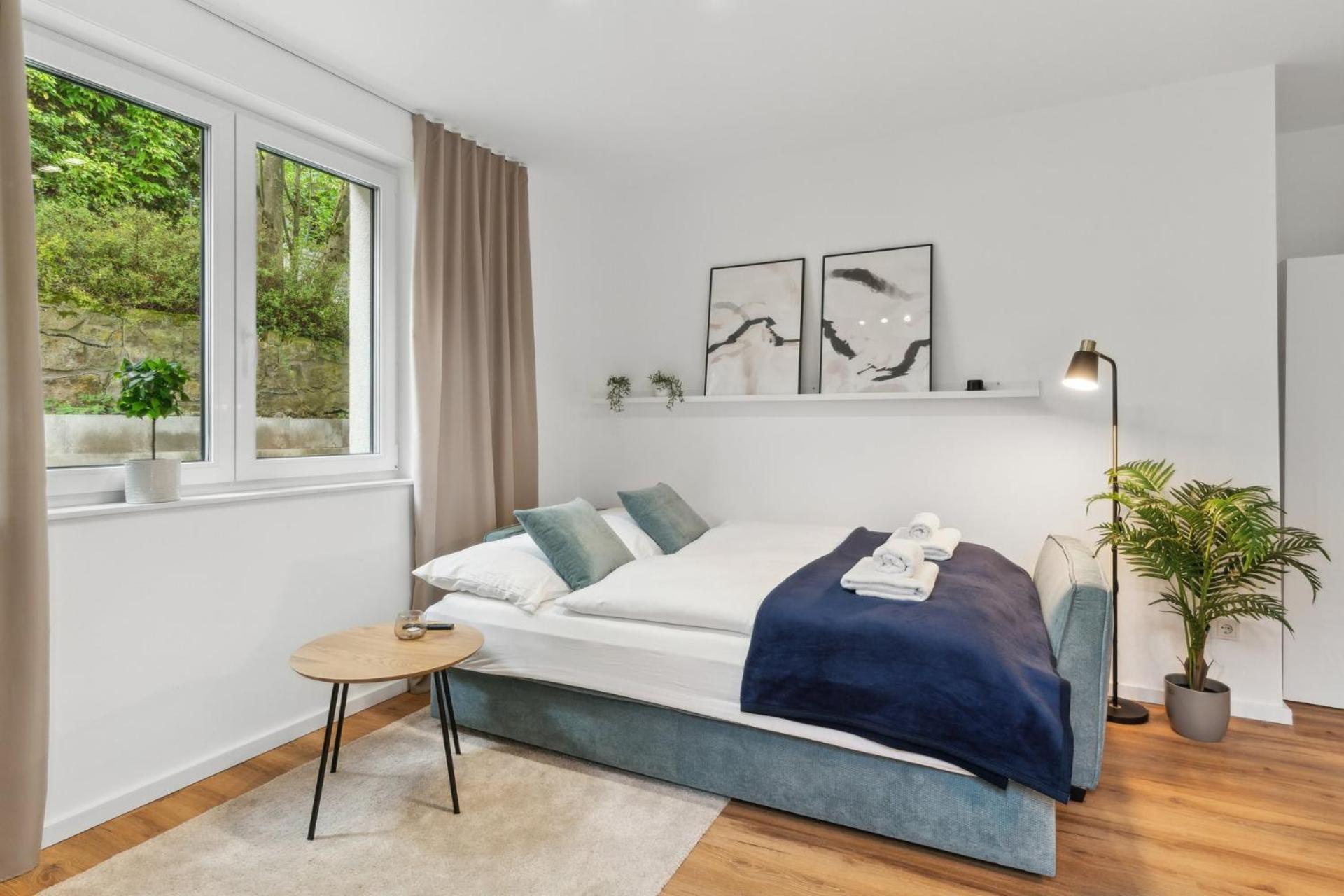 Zwei Apartments Fuer Bis Zu 8 Personen Zentral, Modern, Mit Terrasse & Balkon Bielefeld Esterno foto