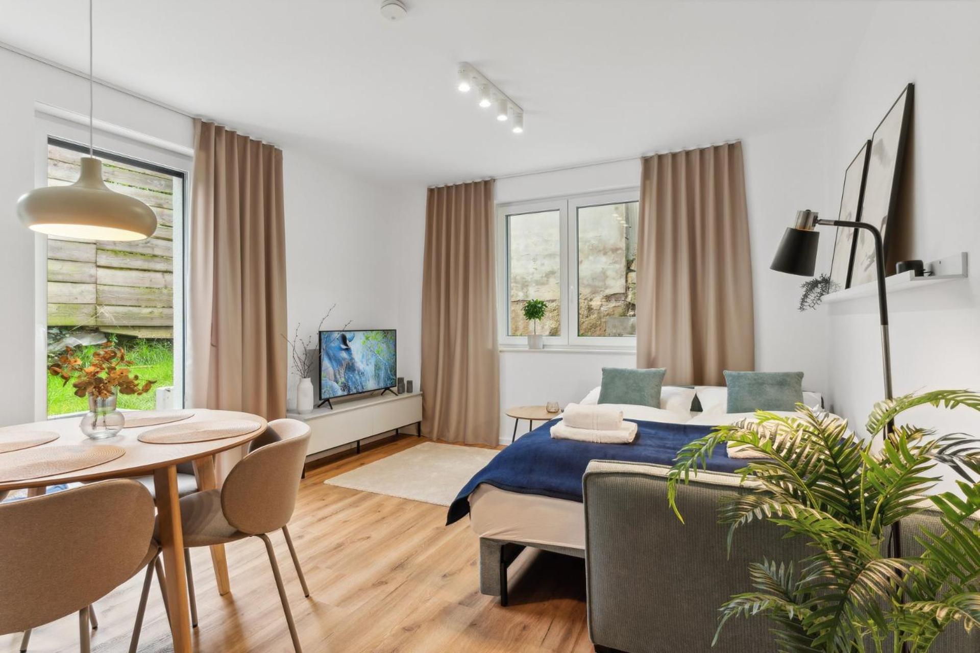 Zwei Apartments Fuer Bis Zu 8 Personen Zentral, Modern, Mit Terrasse & Balkon Bielefeld Esterno foto