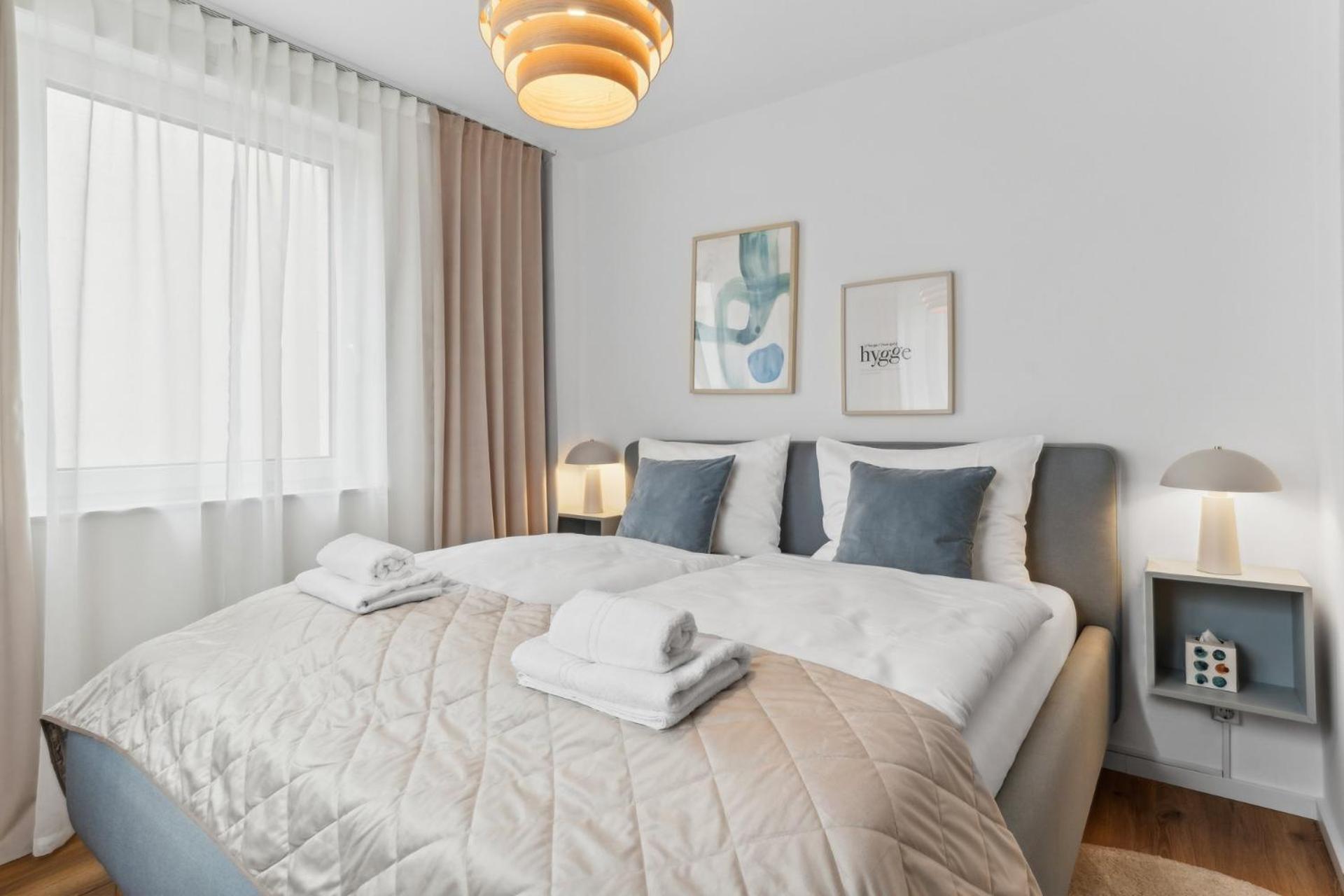 Zwei Apartments Fuer Bis Zu 8 Personen Zentral, Modern, Mit Terrasse & Balkon Bielefeld Esterno foto