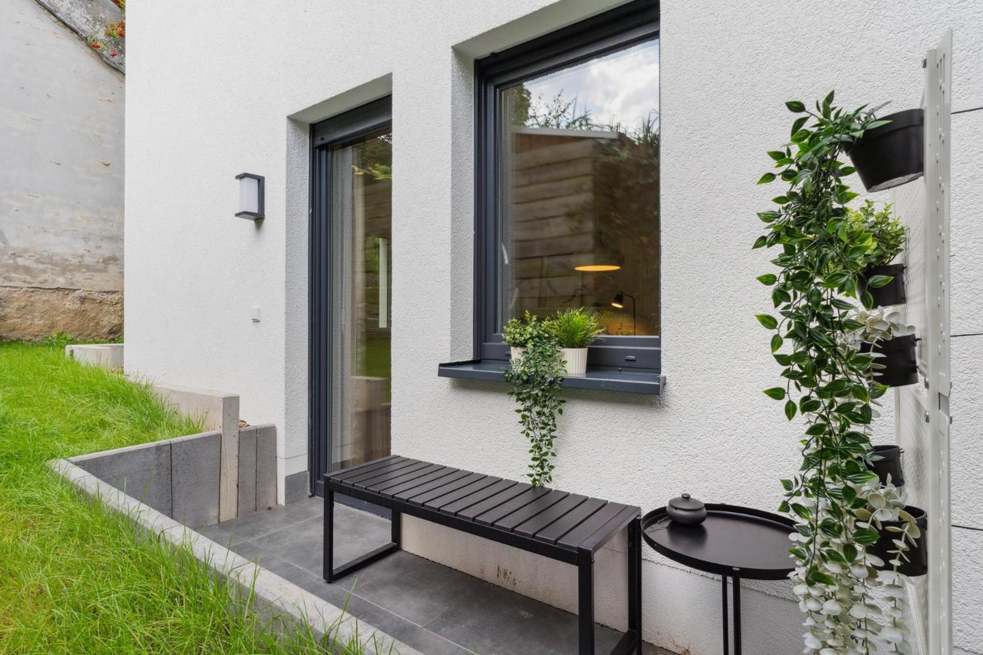 Zwei Apartments Fuer Bis Zu 8 Personen Zentral, Modern, Mit Terrasse & Balkon Bielefeld Esterno foto